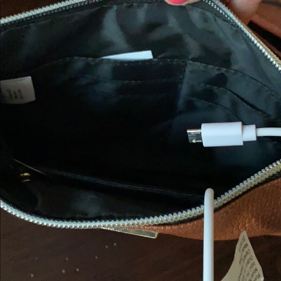 Liz Claiborne Brown Power Charging Clutch Wristlet - Picture 6 of 11